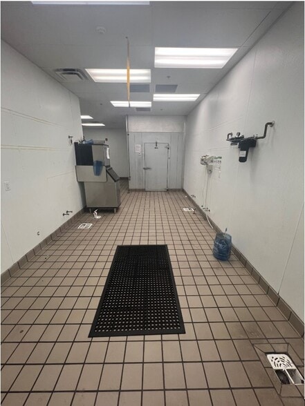 More Photos Of 400 W Fourth St, Winston-Salem Apartments For Lease