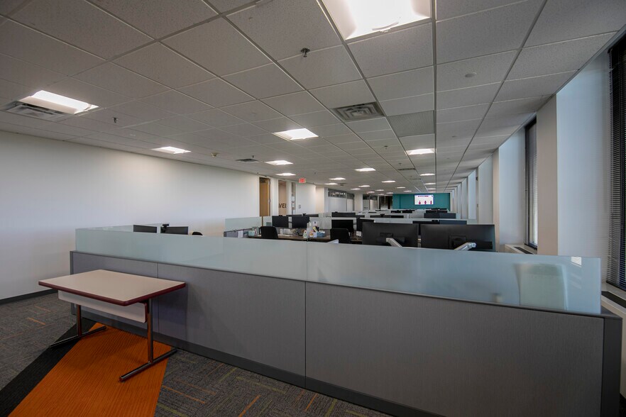 More Photos Of 333 Glen St, Glens Falls Office For Lease