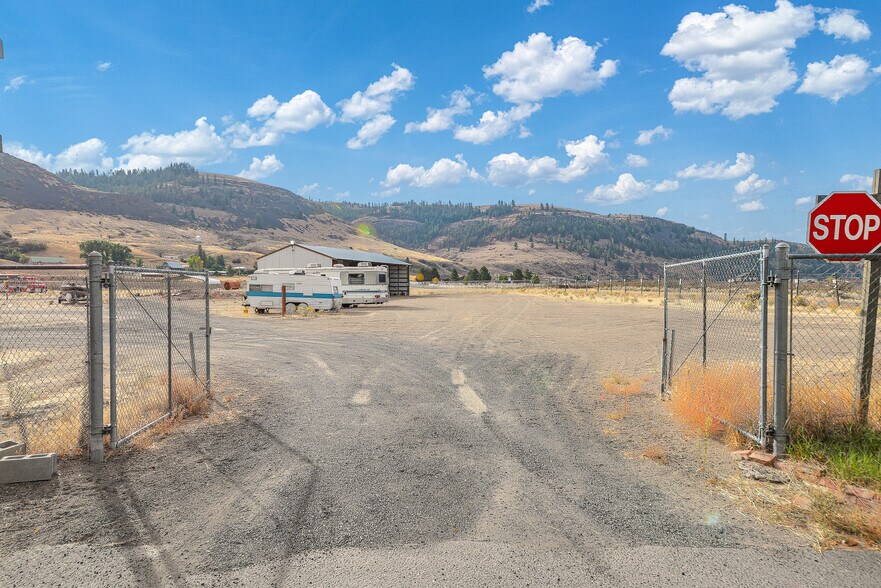 More Photos Of 44892 State Route 21 N, Wilbur Trailer Camper Park For Sale