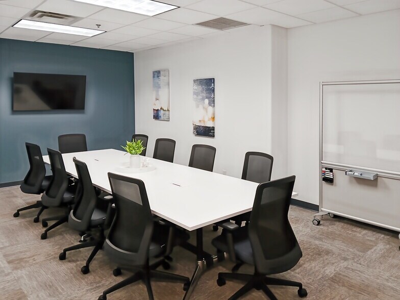 More Photos Of 16930 E Palisades Blvd, Fountain Hills Coworking Space
