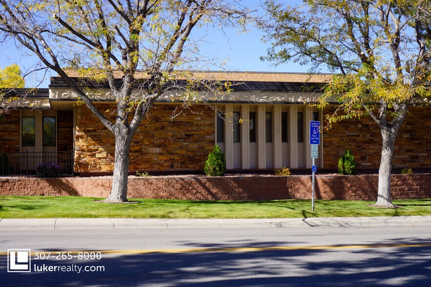 More Photos Of 940 E 3rd St, Casper Medical For Sale