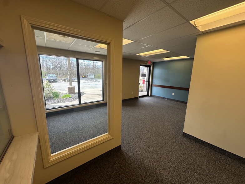 More Photos Of 121 Erie Canal Dr, Rochester Office For Sale