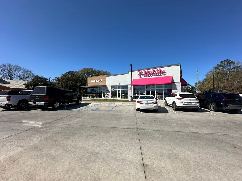 Primary Photo Of 2335 N Parkerson Ave, Crowley General Retail For Lease