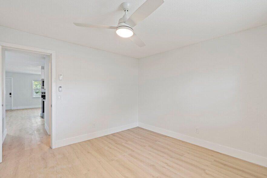 More Photos Of 1150 Carlton Ct, Fort Pierce Apartments For Sale