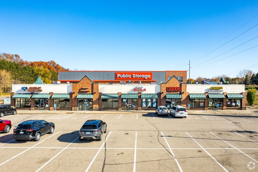 More Photos Of 3090 Courthouse Ln, Eagan General Retail For Lease