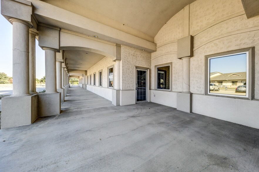 More Photos Of 1001 Long Prairie Rd, Flower Mound Medical For Sale