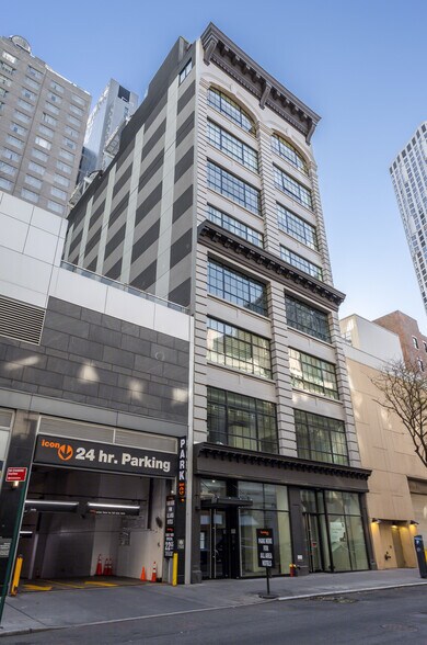 More Photos Of 397 Bridge St, Brooklyn Office For Lease