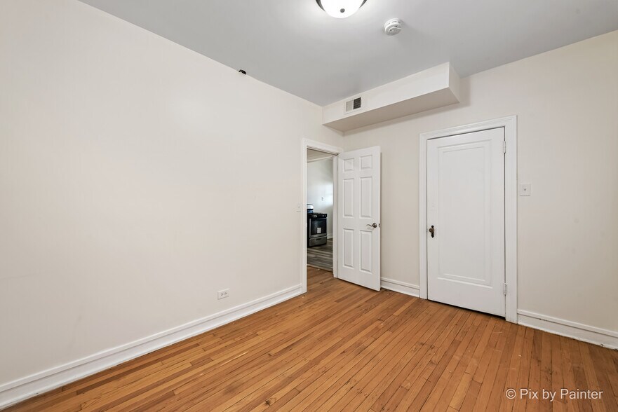 More Photos Of , Chicago Multifamily For Sale