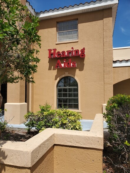 More Photos Of 7050 Winkler Rd, Fort Myers Restaurant For Lease