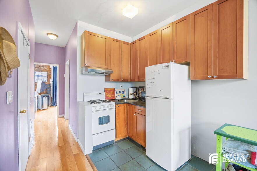 More Photos Of 558 W 173rd St, New York Apartments For Sale