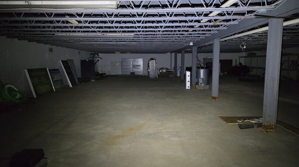 More Photos Of 444 Washington St, Rensselaer Warehouse For Sale