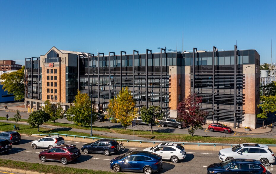 More Photos Of 185 Alewife Brook Pky, Cambridge Office For Lease