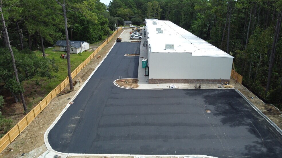 More Photos Of 2828 Clements Ferry Rd, Charleston Flex For Lease