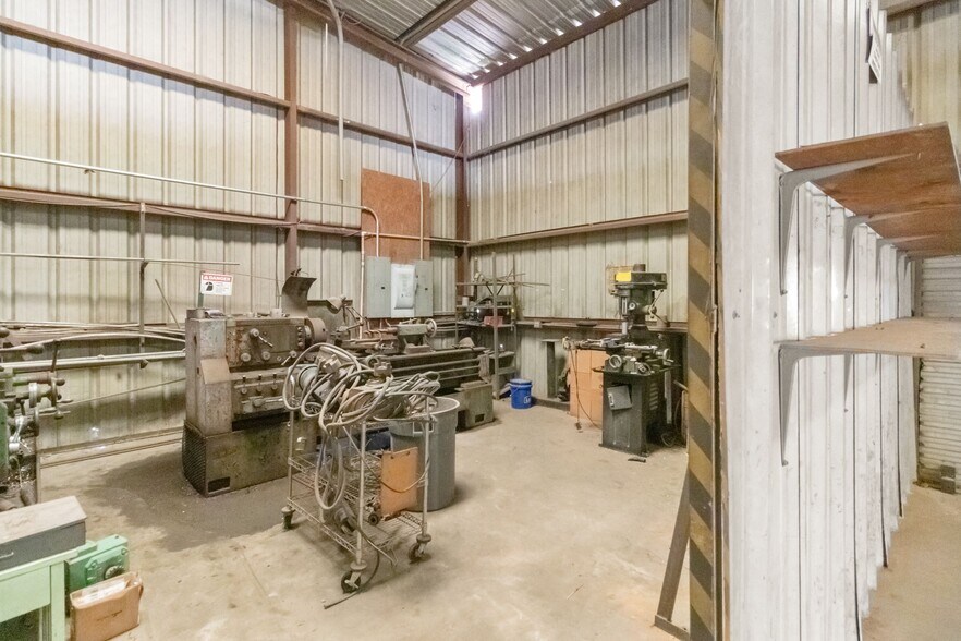 More Photos Of 17301 E FM 1097 Rd, Willis Storefront Retail Office For Sale