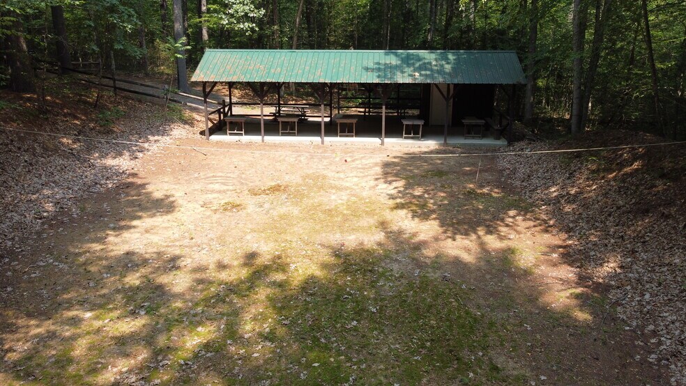 More Photos Of 12 W Shore Park Rd, Kingston Specialty For Sale