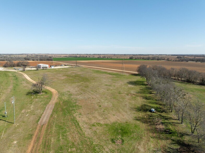 More Photos Of TBD I-35, Abbott Land For Sale
