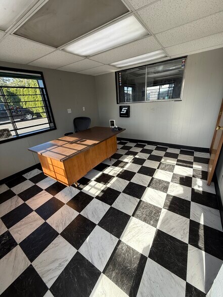 More Photos Of 12200 NE Fourth Plain Blvd, Vancouver Auto Repair For Sale