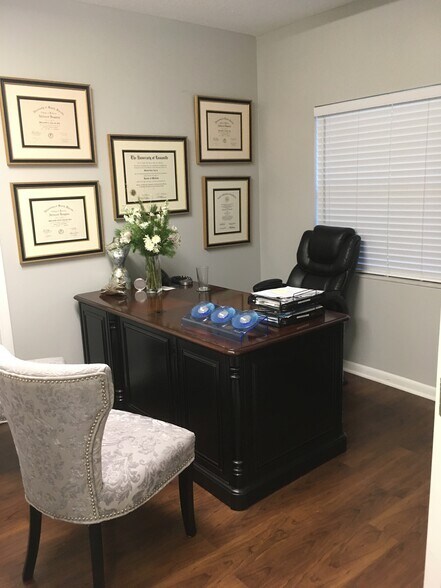 More Photos Of 17521-17523 N Dale Mabry Hwy, Lutz Medical For Lease