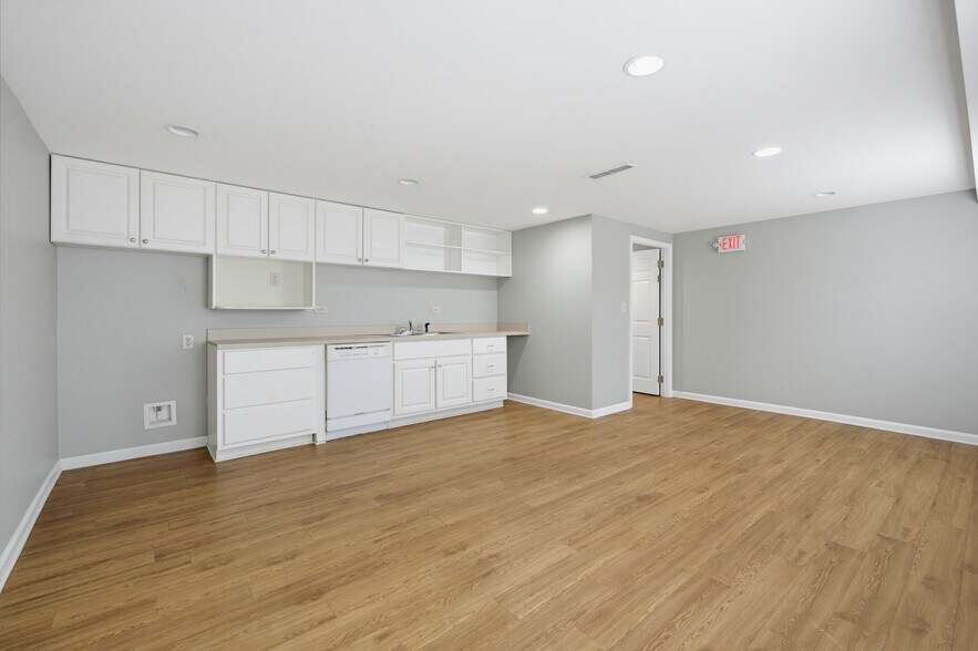 More Photos Of 129 Marble Mill Rd, Marietta Medical For Sale