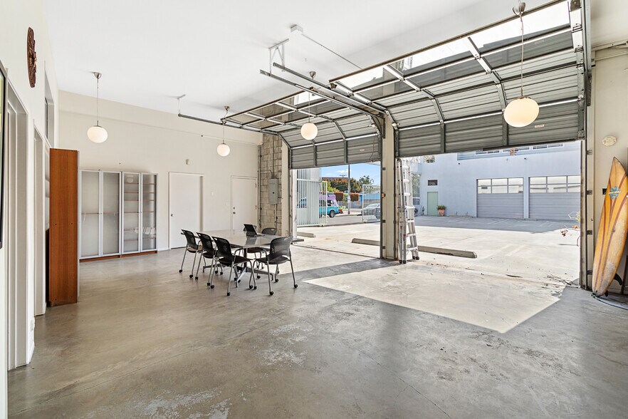 More Photos Of 905 Electric Ave, Venice Office For Lease