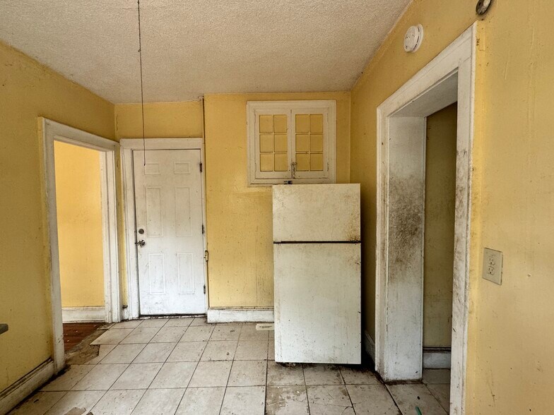 More Photos Of 252 Sisson Ave, Hartford Apartments For Sale
