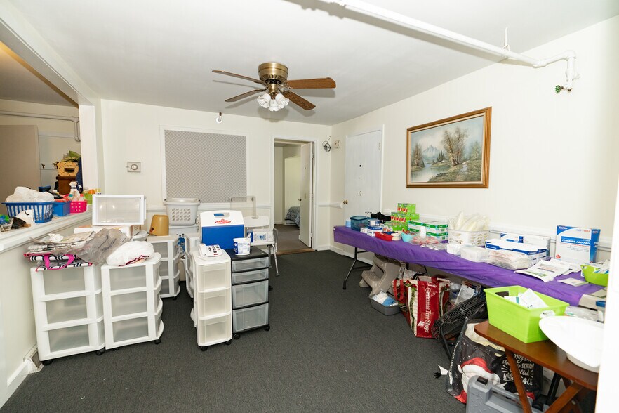 More Photos Of 8 Jennifer Dr, Merrimack Flex For Sale