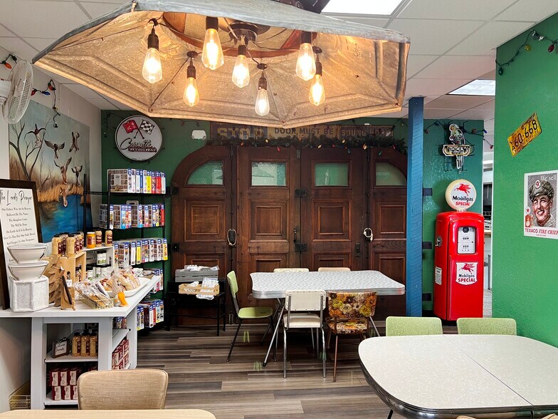 More Photos Of 221 4th St, Ironton Freestanding For Sale