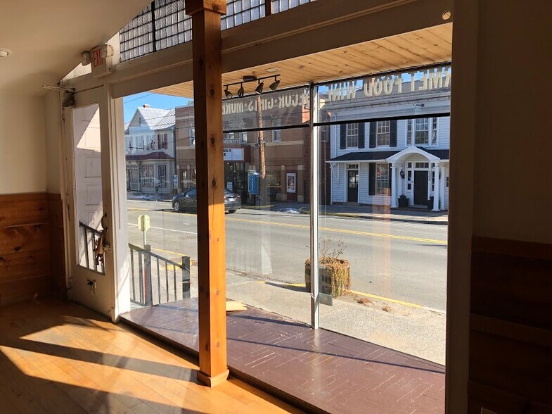 More Photos Of 121-125 N Main St, Woodstock Storefront Retail Residential For Sale
