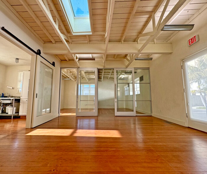 More Photos Of 915 De La Vina St, Santa Barbara Loft Creative Space For Lease