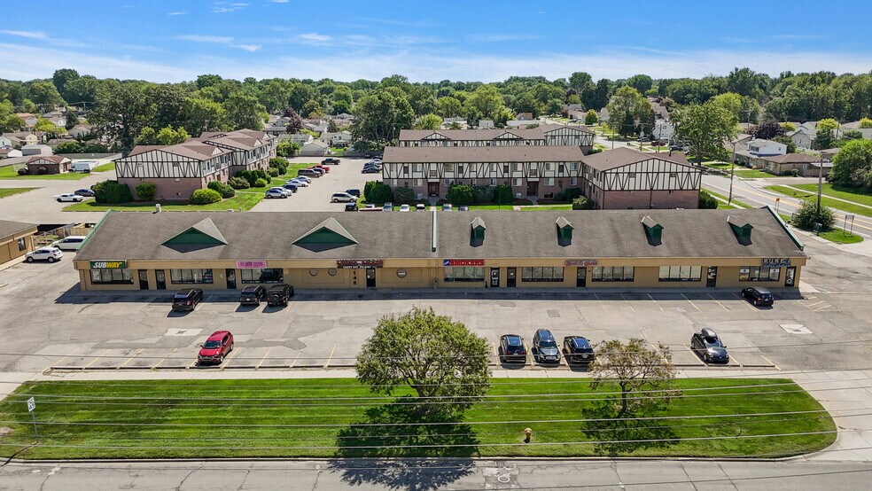 More Photos Of 34306-34344 Harper Ave, Clinton Township Storefront For Lease
