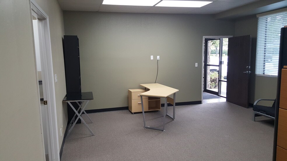 More Photos Of 4047-4049 1st St, Livermore Office For Lease