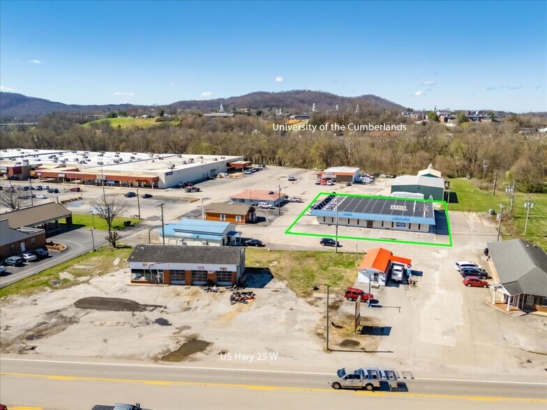 More Photos Of 841 S Highway 25 W, Williamsburg Flex For Sale