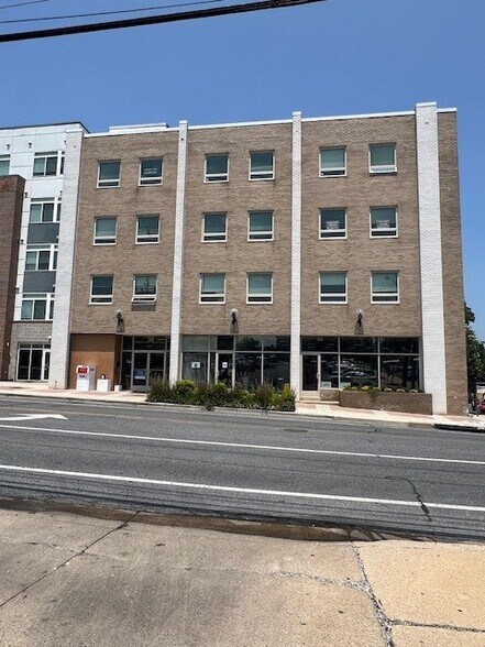 More Photos Of 2401 Blueridge Ave, Wheaton Office For Sale