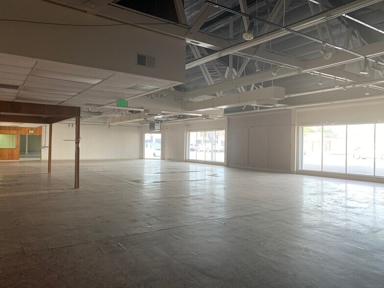 More Photos Of 8614 Valley Blvd, Rosemead Light Distribution For Sale