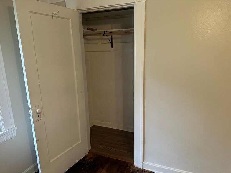 More Photos Of 150 W Stadium Dr, Stockton Apartments For Sale