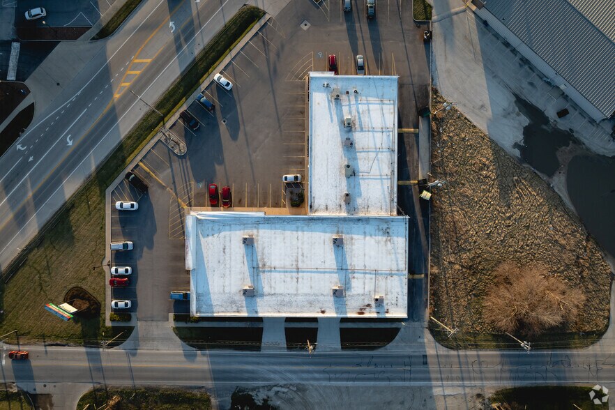 More Photos Of 22043 State Route 51 W, Genoa Freestanding For Lease