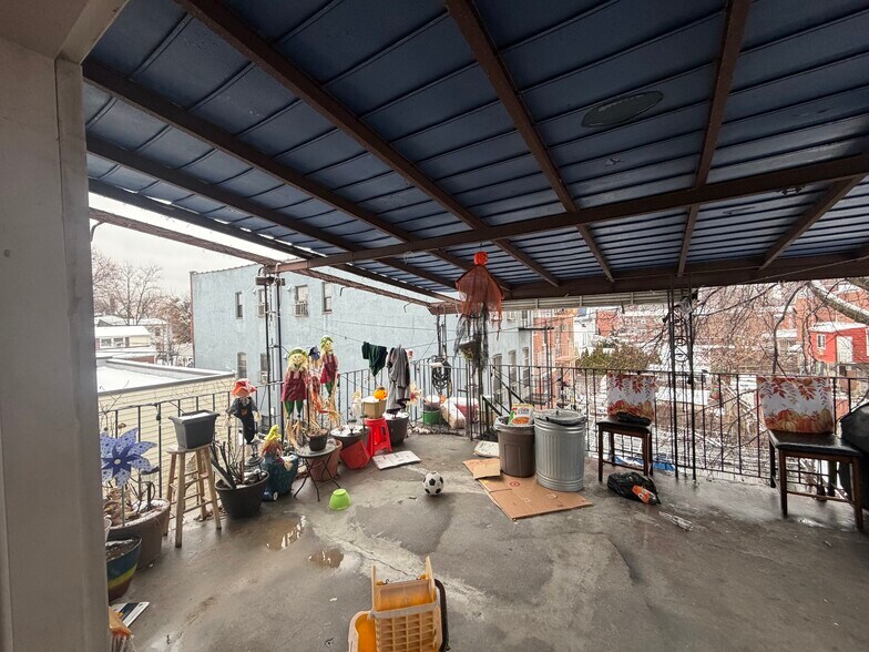 More Photos Of 4810 69th St, Woodside Storefront Retail Residential For Sale