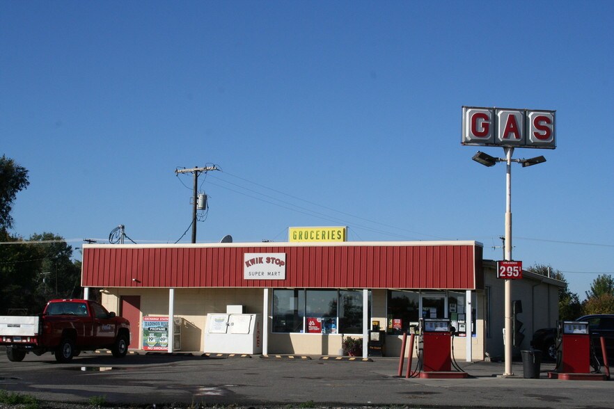 Primary Photo Of 1 N Clark St, Park City Convenience Store For Sale