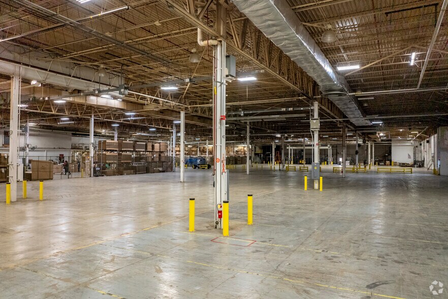 More Photos Of 103 Wynn Dr, Huntsville Warehouse For Lease