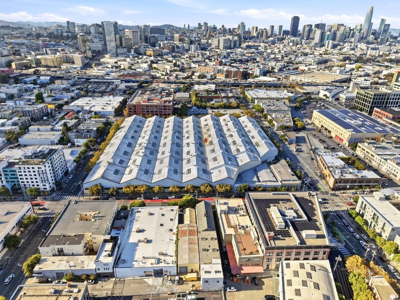 More Photos Of 2757 16th St, San Francisco Warehouse For Lease