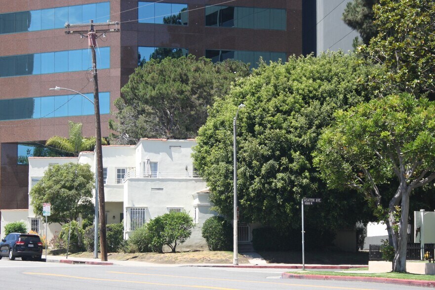 More Photos Of 1220 Veteran Ave, Los Angeles Land For Sale