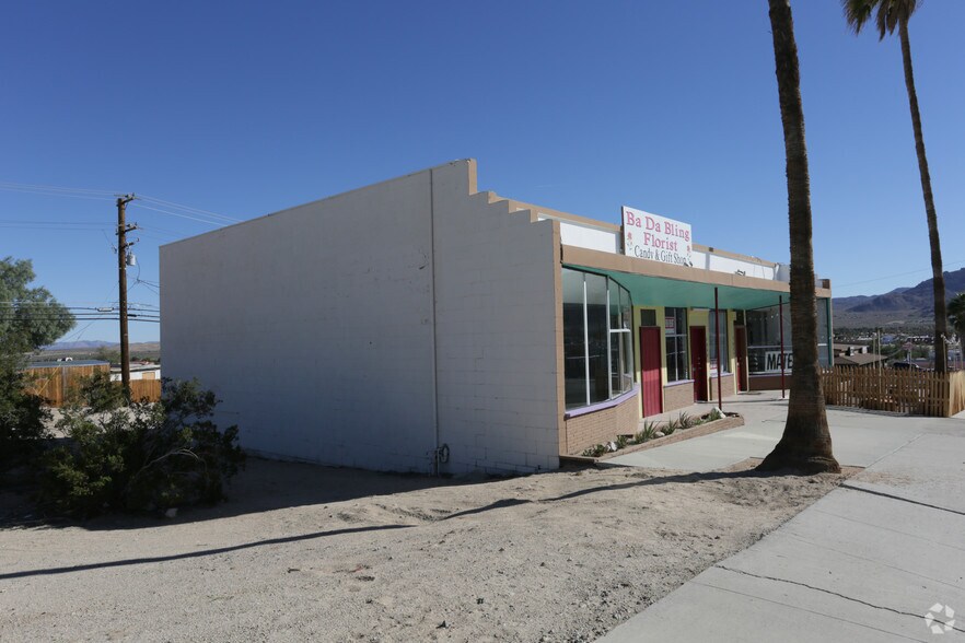 More Photos Of 5823 Adobe Rd, Twentynine Palms Freestanding For Sale
