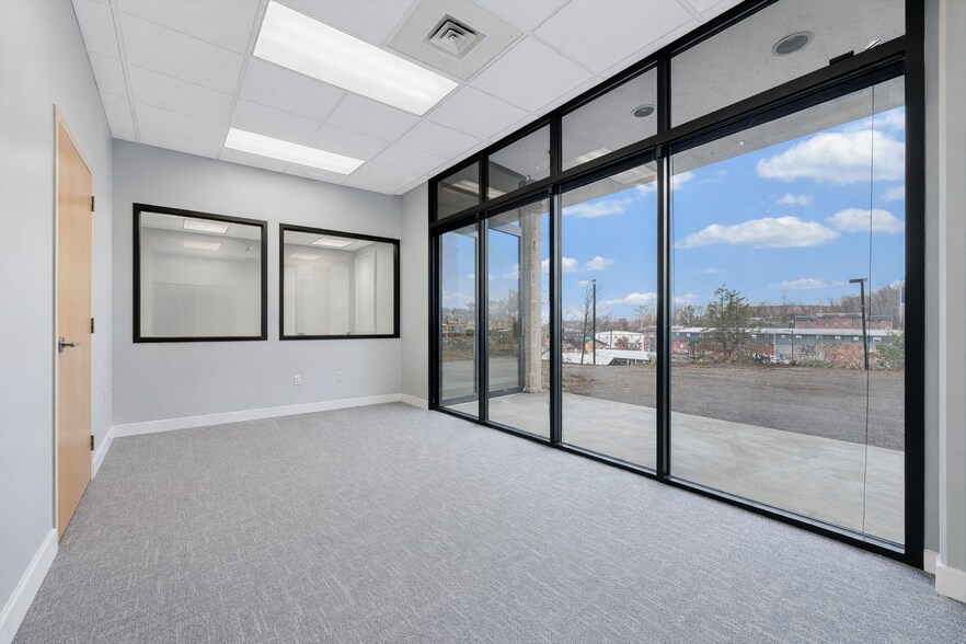 More Photos Of 99 JD Anderson Dr, Morgantown Medical For Lease