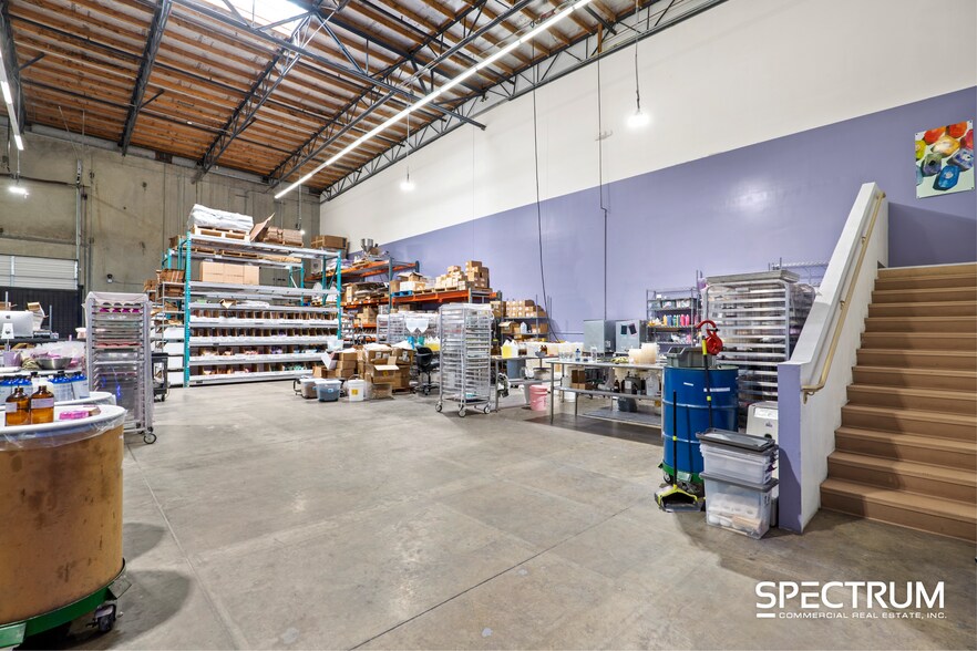 More Photos Of 15823 W Monte St, Sylmar Distribution For Lease