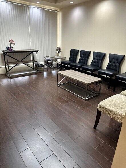 More Photos Of 4902 Irvine Center Dr, Irvine Medical For Lease