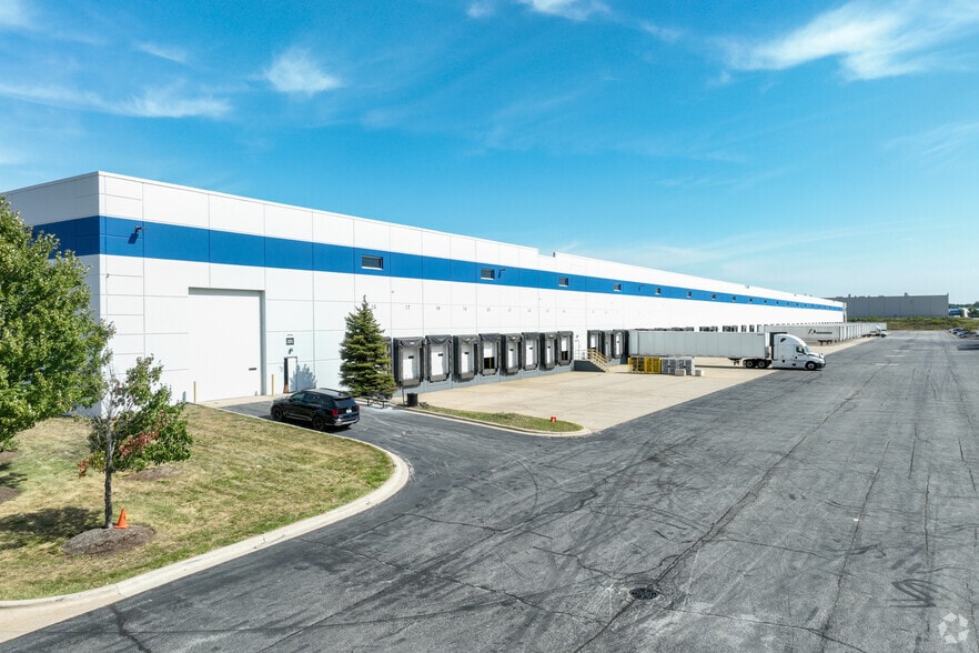 More Photos Of 6515 Ameriplex Dr, Portage Warehouse For Lease