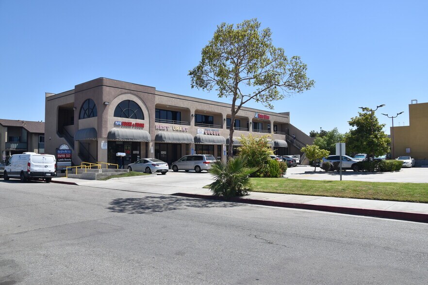 More Photos Of 12942 Galway St, Garden Grove Storefront Retail Office For Lease