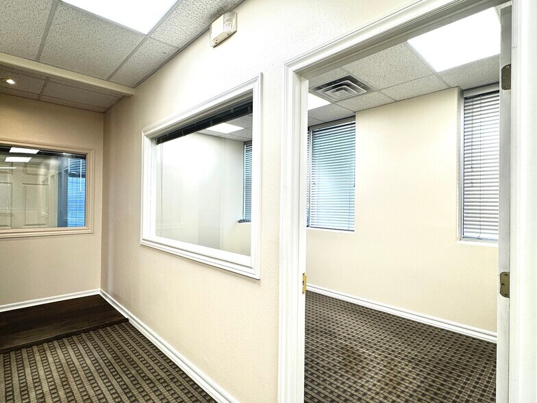 More Photos Of 7170 Westwind Dr, El Paso Medical For Lease