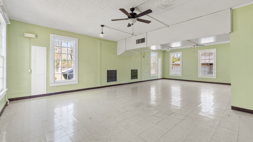 More Photos Of 14905 Oak St, Hosston Schools For Sale