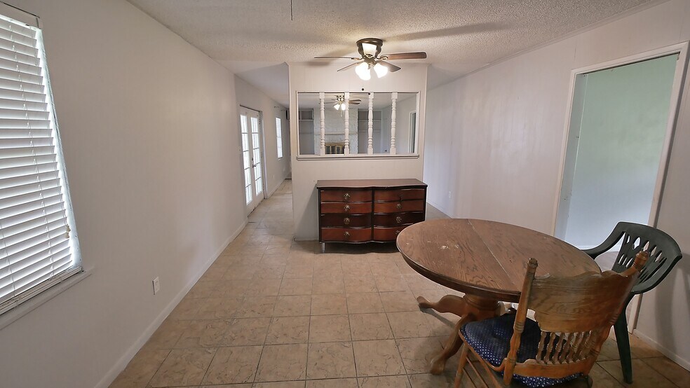 More Photos Of 7115 Satsuma Dr, Houston Unknown For Lease